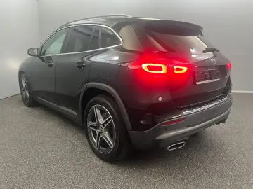 GLA 220d 4M AMG LINE*LED*ACC*DISTR+*KAM*WIDE