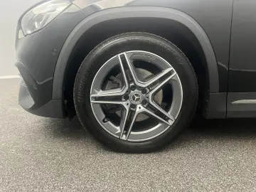 GLA 220d 4M AMG LINE*LED*ACC*DISTR+*KAM*WIDE