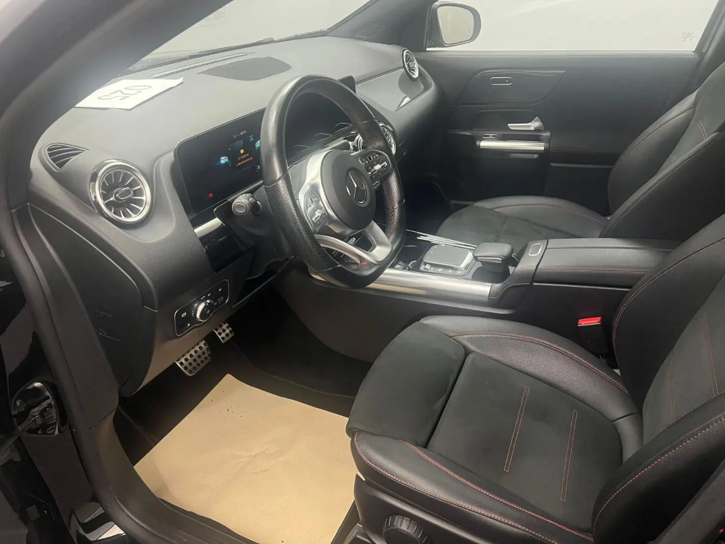 GLA 220d 4M AMG LINE*LED*ACC*DISTR+*KAM*WIDE