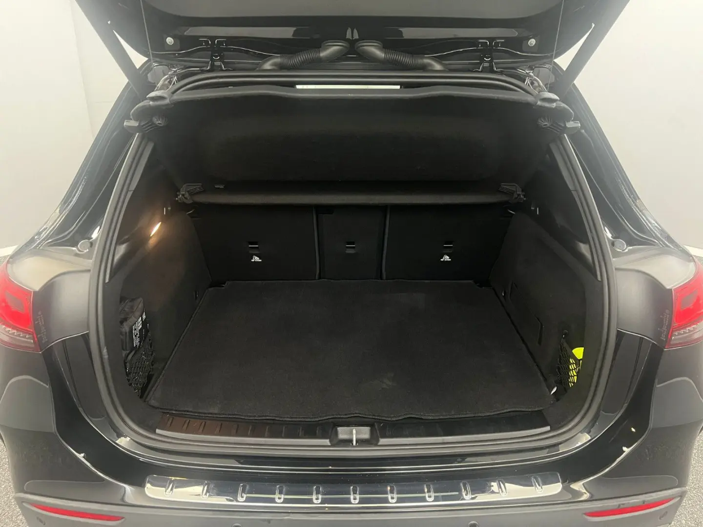 GLA 220d 4M AMG LINE*LED*ACC*DISTR+*KAM*WIDE