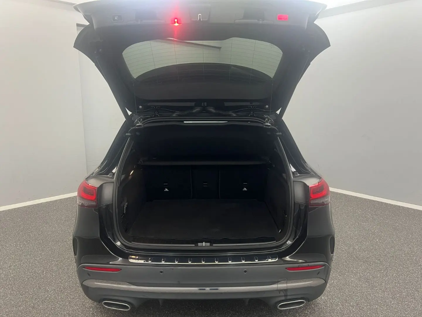 GLA 220d 4M AMG LINE*LED*ACC*DISTR+*KAM*WIDE