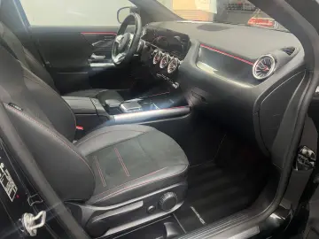 GLA 220d 4M AMG LINE*LED*ACC*DISTR+*KAM*WIDE