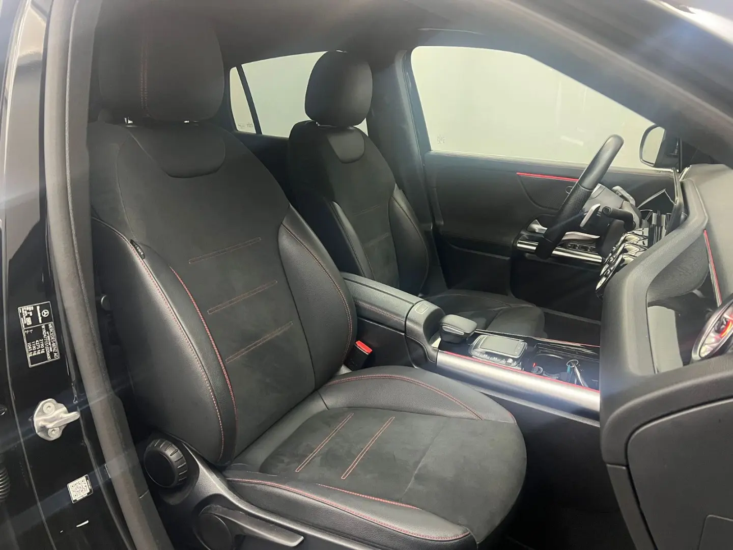 GLA 220d 4M AMG LINE*LED*ACC*DISTR+*KAM*WIDE