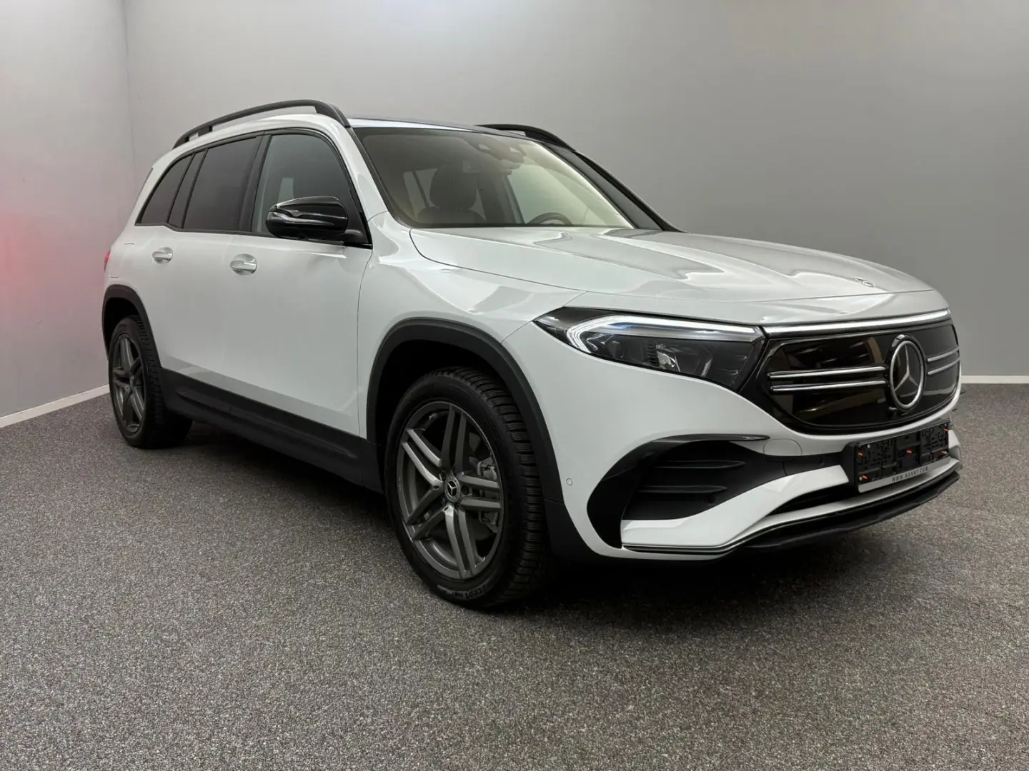 EQB 350 4M AMG LINE*7SITZ*PANO*ACC*BURM*EINMALIG