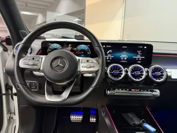 EQB 350 4M AMG LINE*7SITZ*PANO*ACC*BURM*EINMALIG