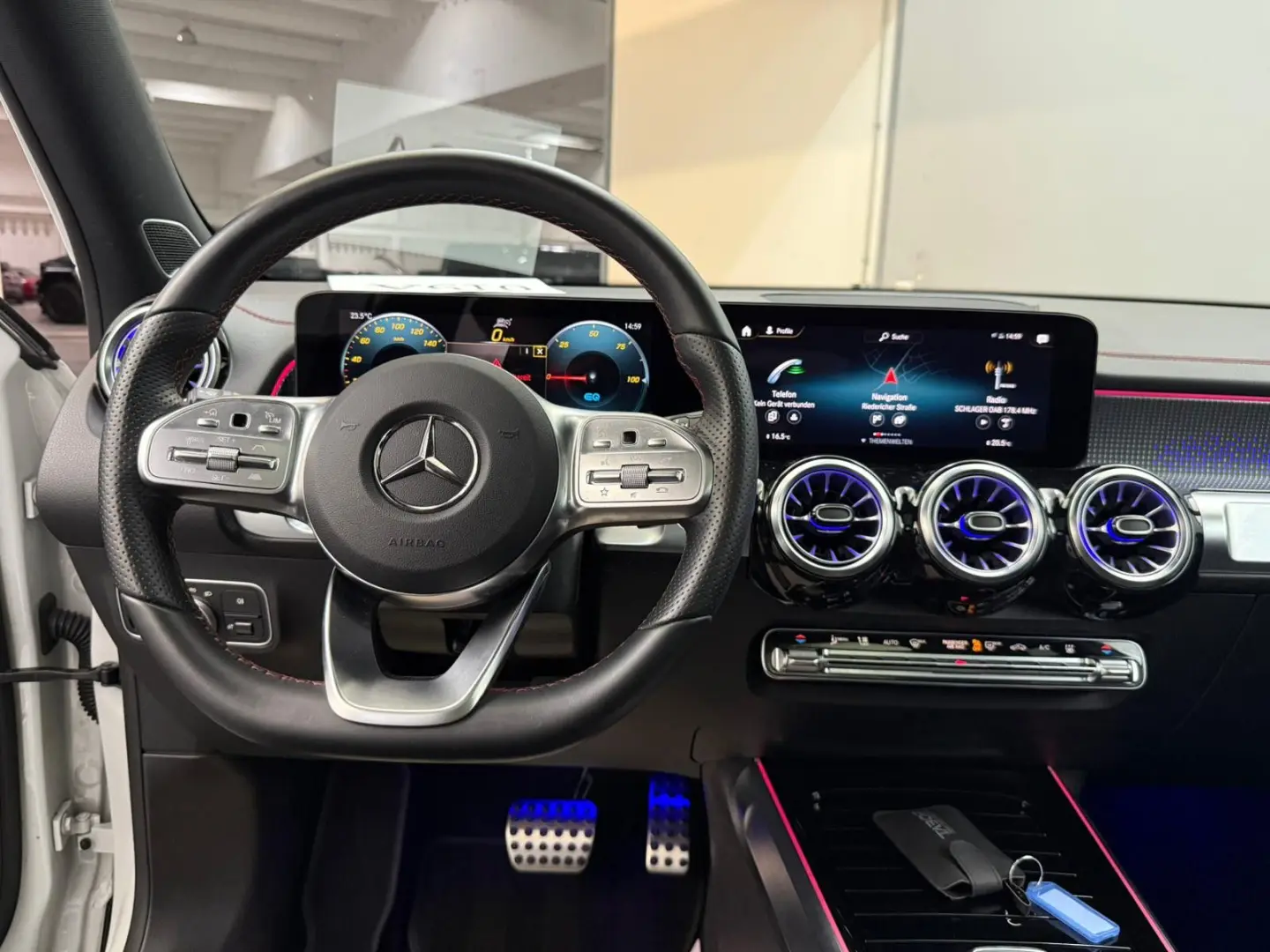 EQB 350 4M AMG LINE*7SITZ*PANO*ACC*BURM*EINMALIG