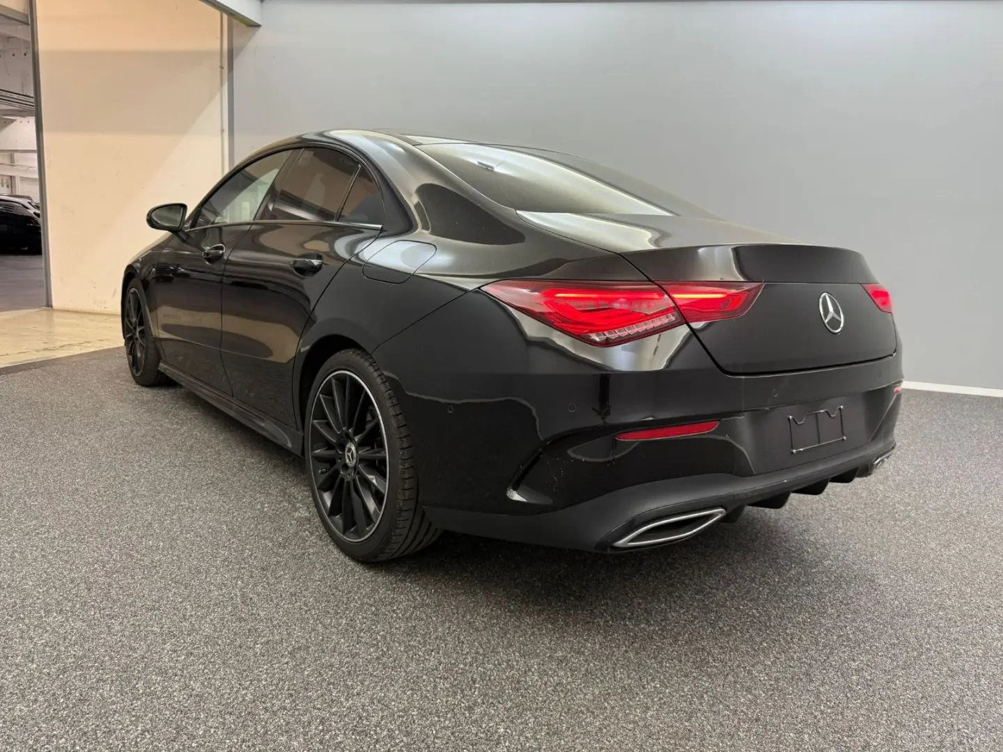 CLA 220 d AMG-LINE*PANO*MBEAM*KAM*AMBI-LIGHT*19Z
