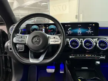 CLA 220 d AMG-LINE*PANO*MBEAM*KAM*AMBI-LIGHT*19Z