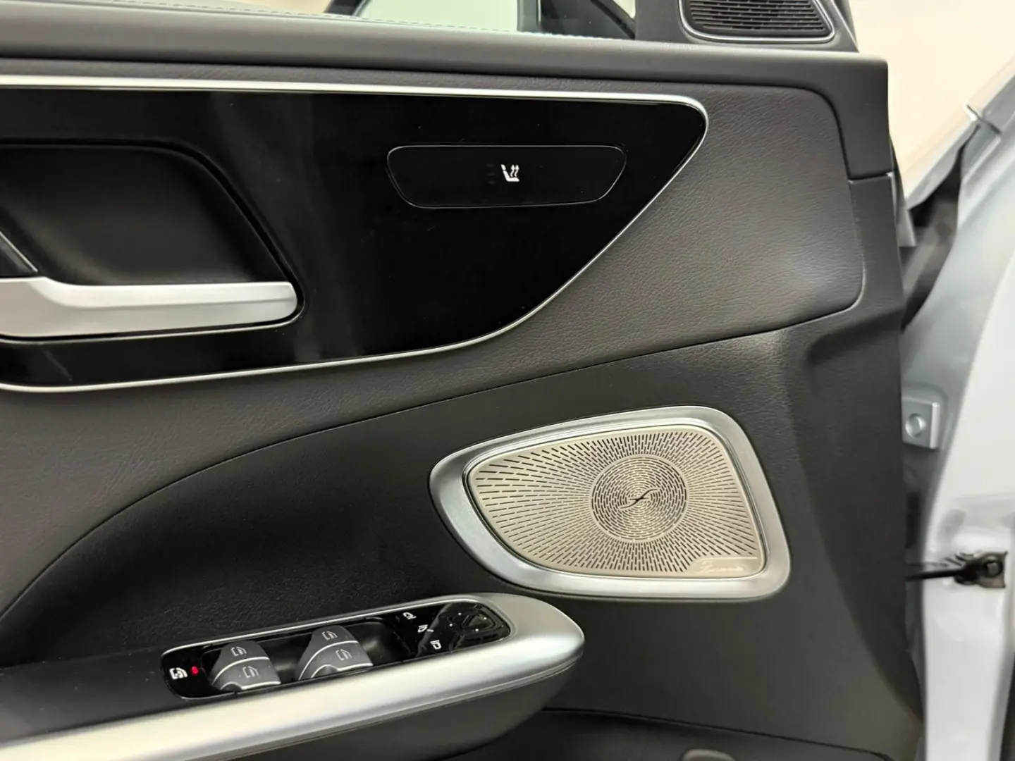 C 300d AMG LINE*360*WIDE*DISTR+*DIGI-LIGHT*BURME