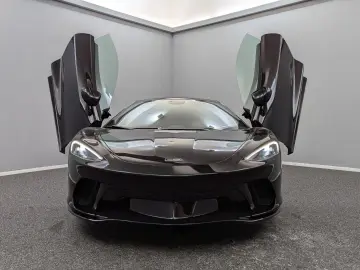 GT*MY2023*BLACK/BLACK*CARBON*FULL OPTIONS*B&W