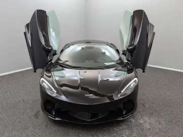 GT*MY2023*BLACK/BLACK*CARBON*FULL OPTIONS*B&W