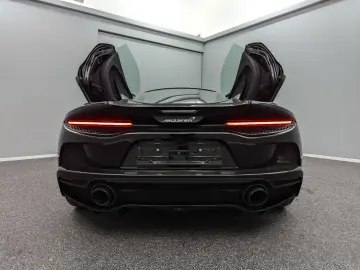 GT*MY2023*BLACK/BLACK*CARBON*FULL OPTIONS*B&W
