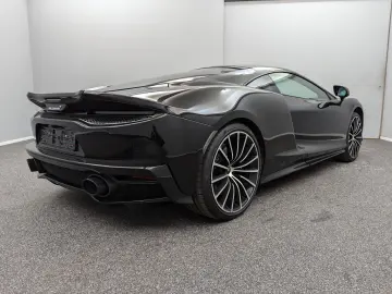 GT*MY2023*BLACK/BLACK*CARBON*FULL OPTIONS*B&W