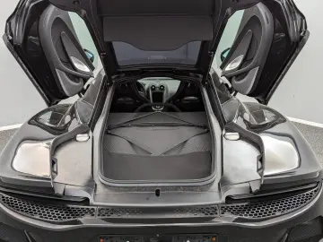 GT*MY2023*BLACK/BLACK*CARBON*FULL OPTIONS*B&W