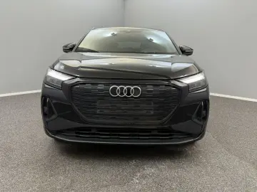 Q4 e-tron Sportback 35 e-tron S-LINE*VIRTUAL*LED