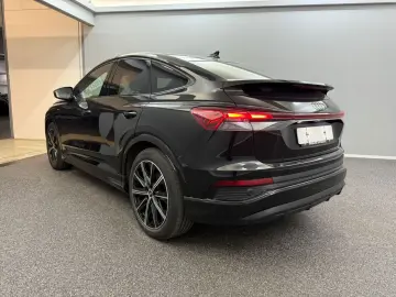 Q4 e-tron Sportback 35 e-tron S-LINE*VIRTUAL*LED