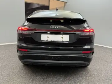Q4 e-tron Sportback 35 e-tron S-LINE*VIRTUAL*LED