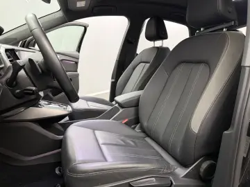 Q4 e-tron Sportback 35 e-tron S-LINE*VIRTUAL*LED