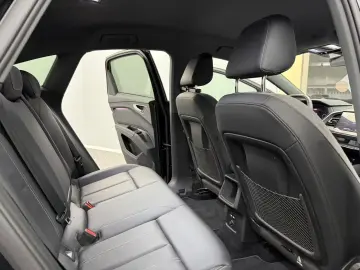 Q4 e-tron Sportback 35 e-tron S-LINE*VIRTUAL*LED