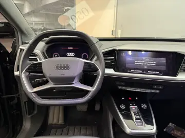 Q4 e-tron Sportback 35 e-tron S-LINE*VIRTUAL*LED