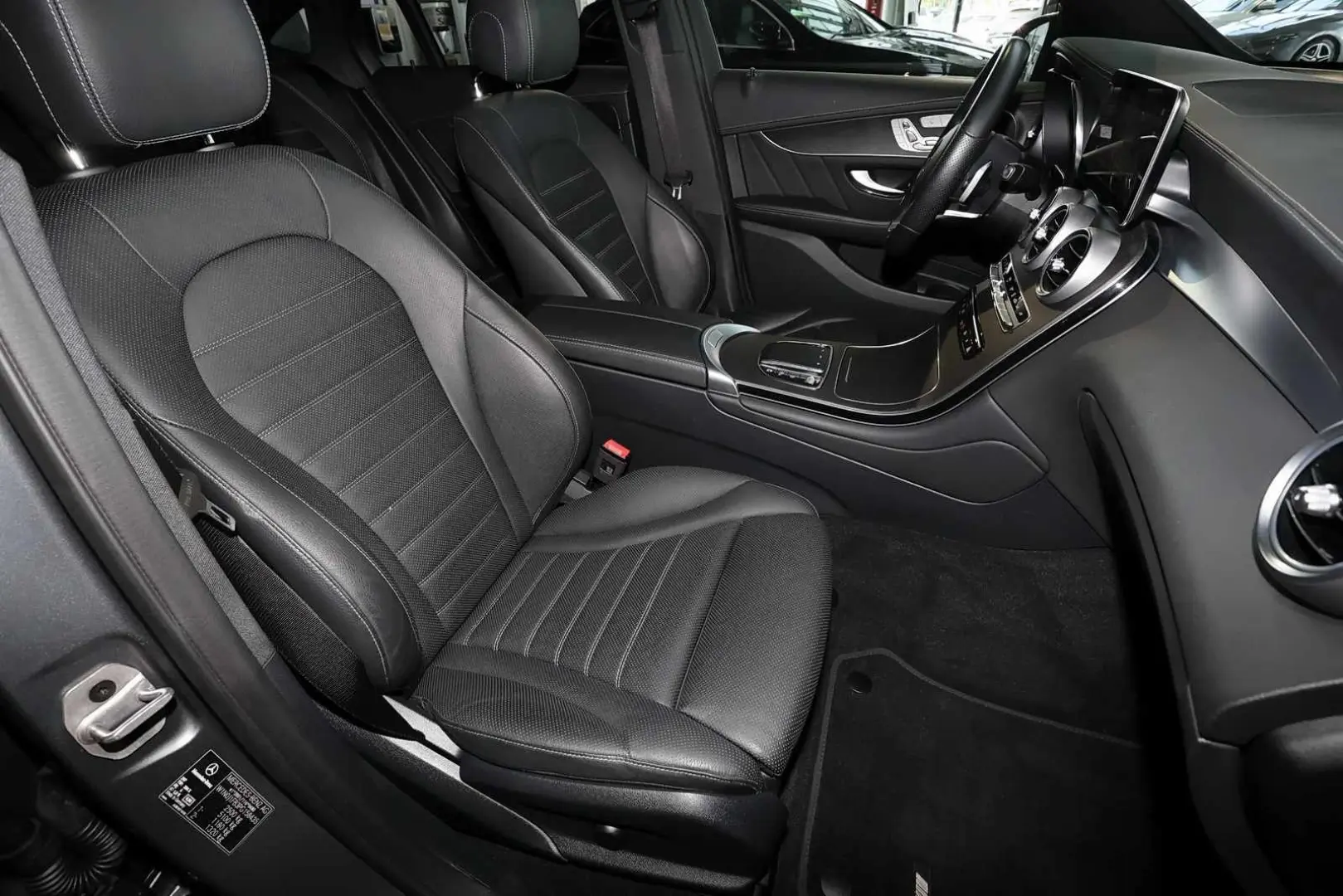 GLC 220 d 4M Coupé AMG DISTRONIC+360°+NIGHTPAKET