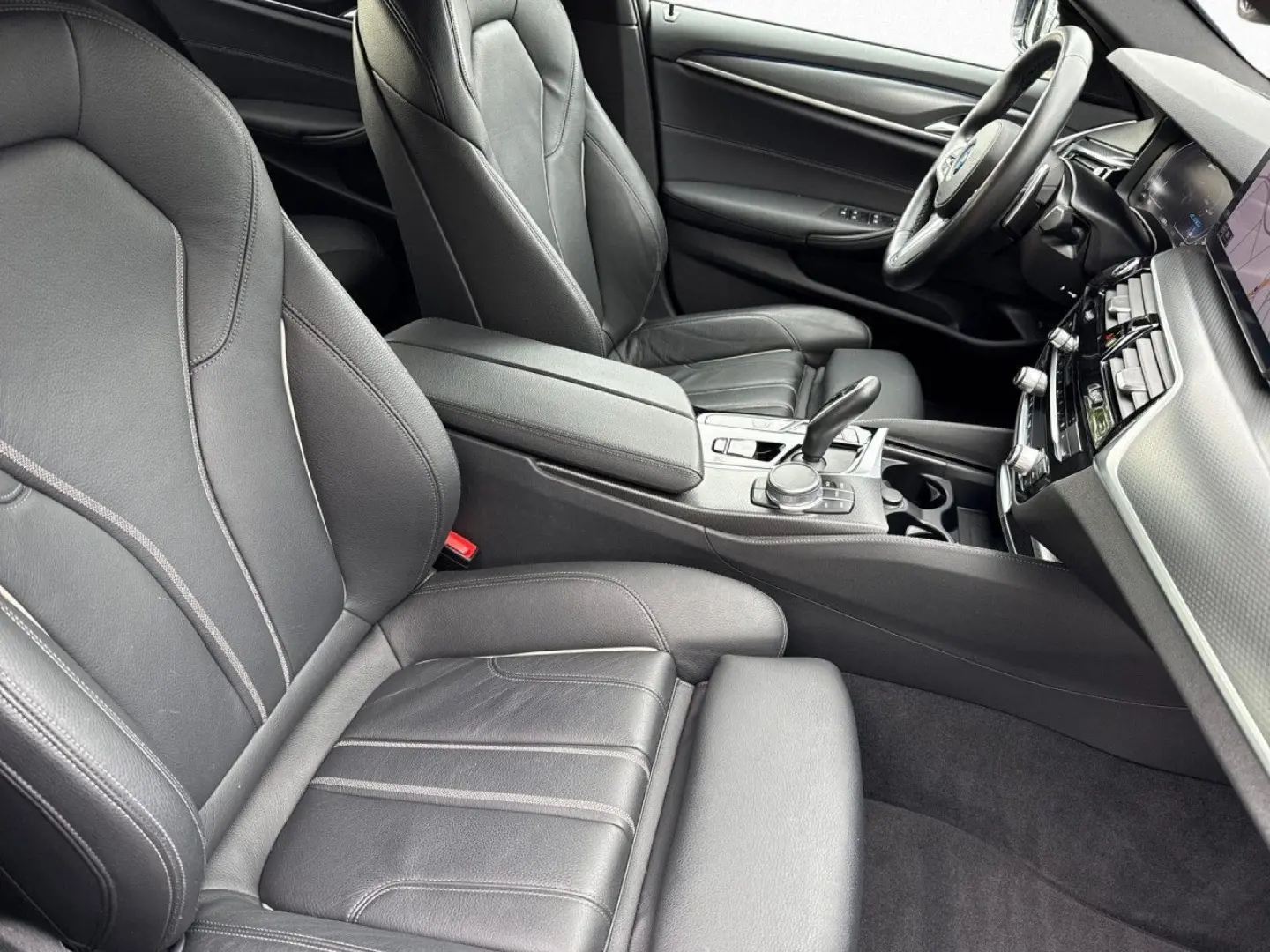 530e xDrive M-Sport Innov. HUD Laser HiFi Navi