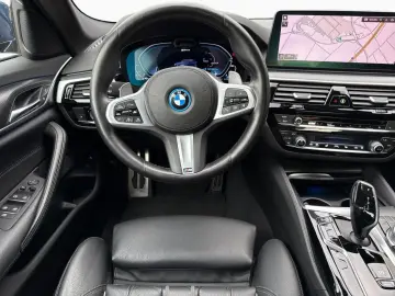 530e xDrive M-Sport Innov. HUD Laser HiFi Navi