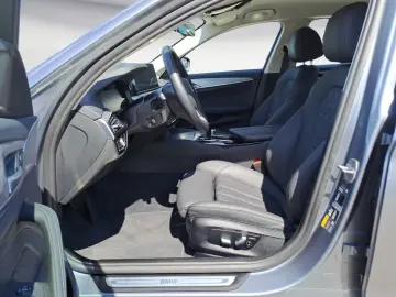 530e xDrive Limousine Driving Assistant Professi