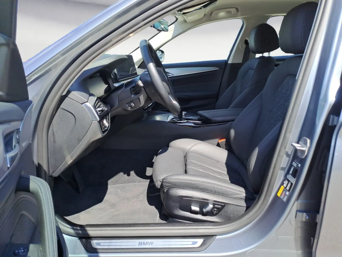 530e xDrive Limousine Driving Assistant Professi