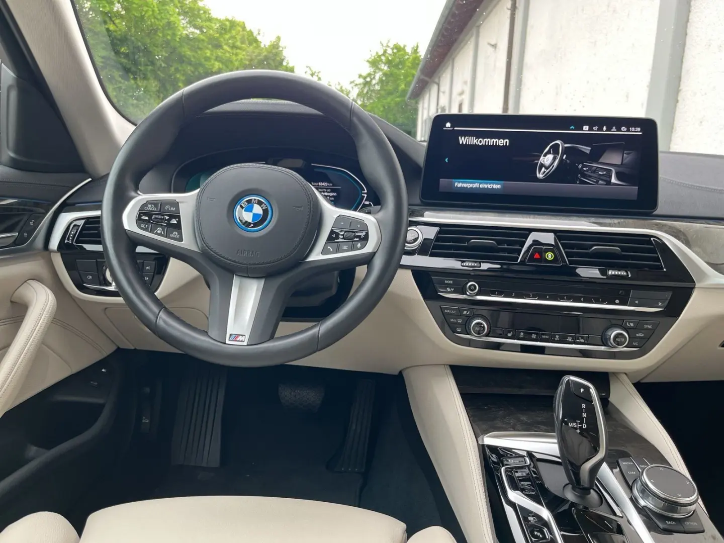 530e xDrive Limousine Head-Up Laser RFK