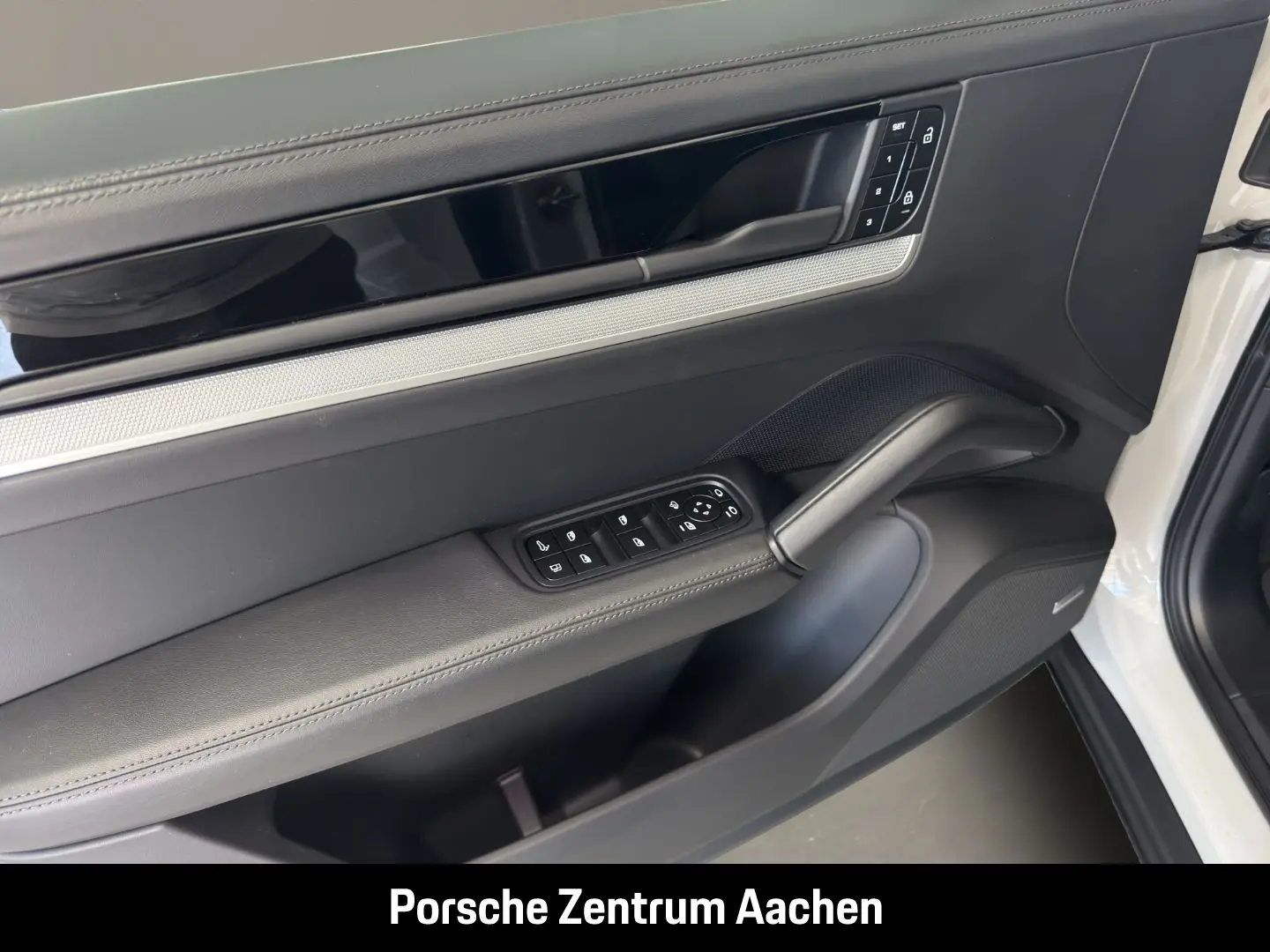 Cayenne S E-Hybrid Coupe BOSE Panoramadach LED