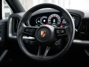 E-Hybrid Coupé SPORTDESIGN-ACC-LUFTF-PANO-BOSE