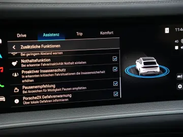 E-Hybrid Coupé SPORTDESIGN-ACC-LUFTF-PANO-BOSE