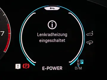 E-Hybrid Coupé SPORTDESIGN-ACC-LUFTF-PANO-BOSE