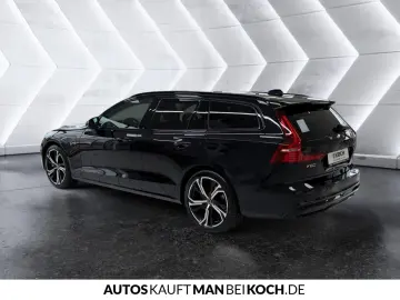 V60 T6 Plug-In AWD Plus Dark ACC BLIS AHK PANO