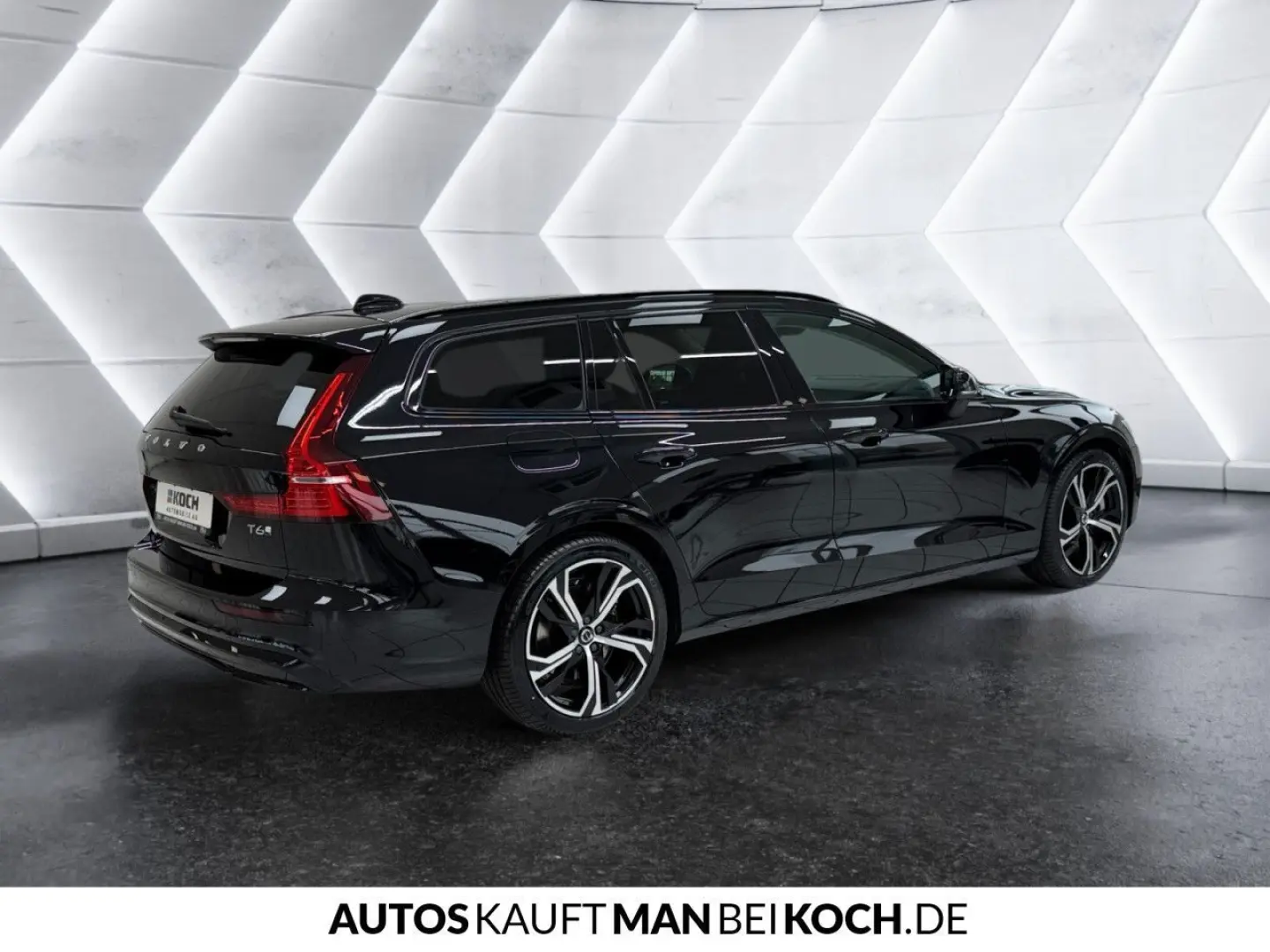 V60 T6 Plug-In AWD Plus Dark ACC BLIS AHK PANO