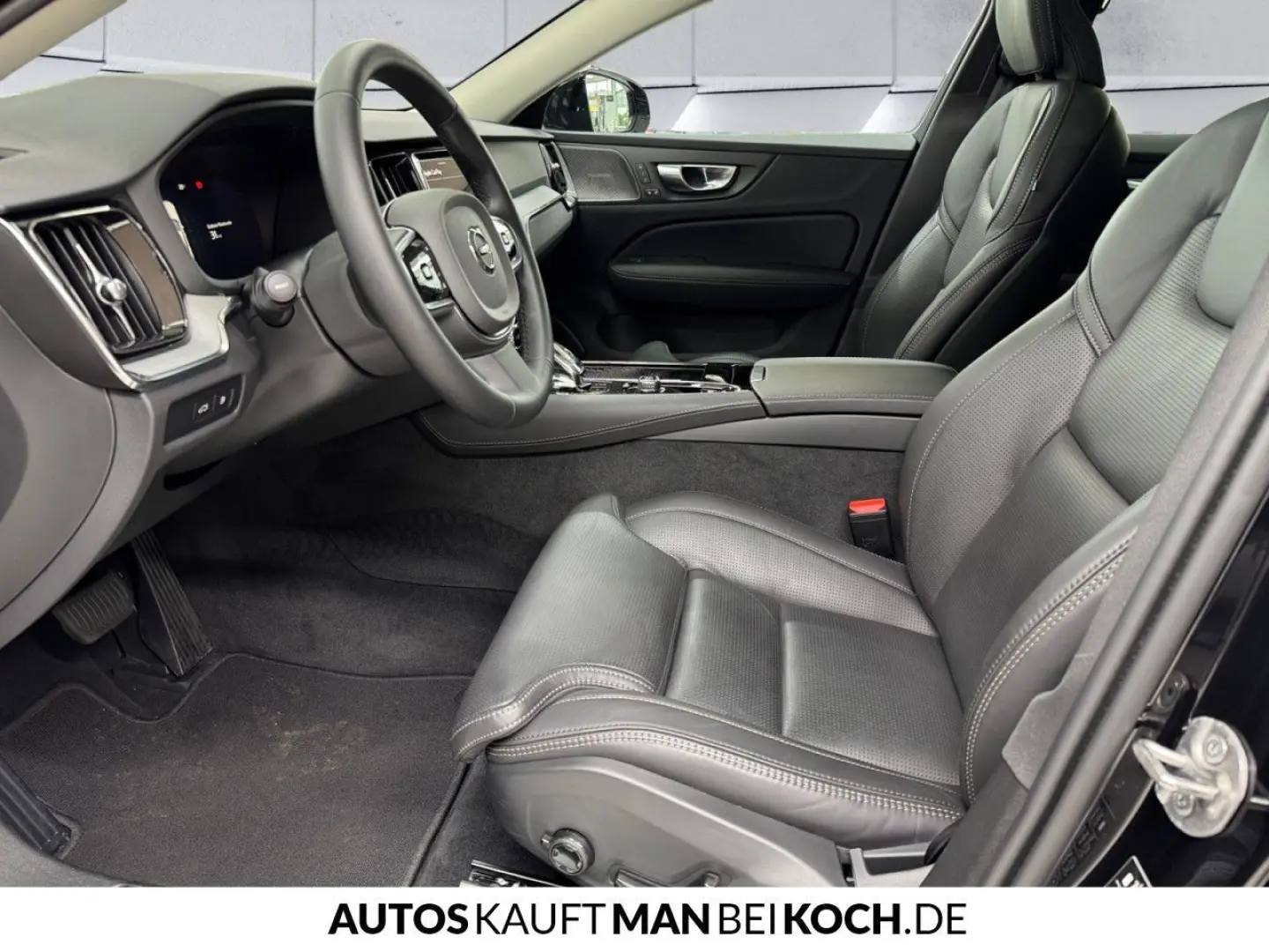 V60 T6 Plug-In AWD Plus Dark ACC BLIS AHK PANO