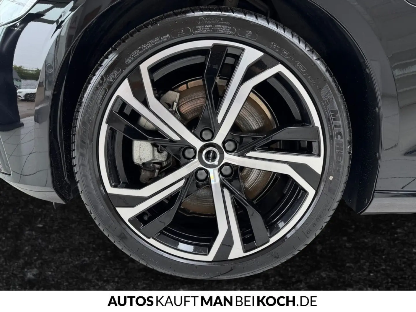 V60 T6 Plug-In AWD Plus Dark ACC BLIS AHK PANO