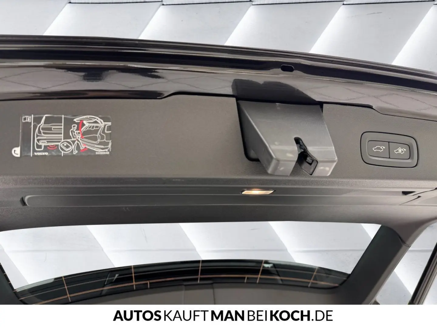 V60 T6 Plug-In AWD Plus Dark ACC BLIS AHK PANO