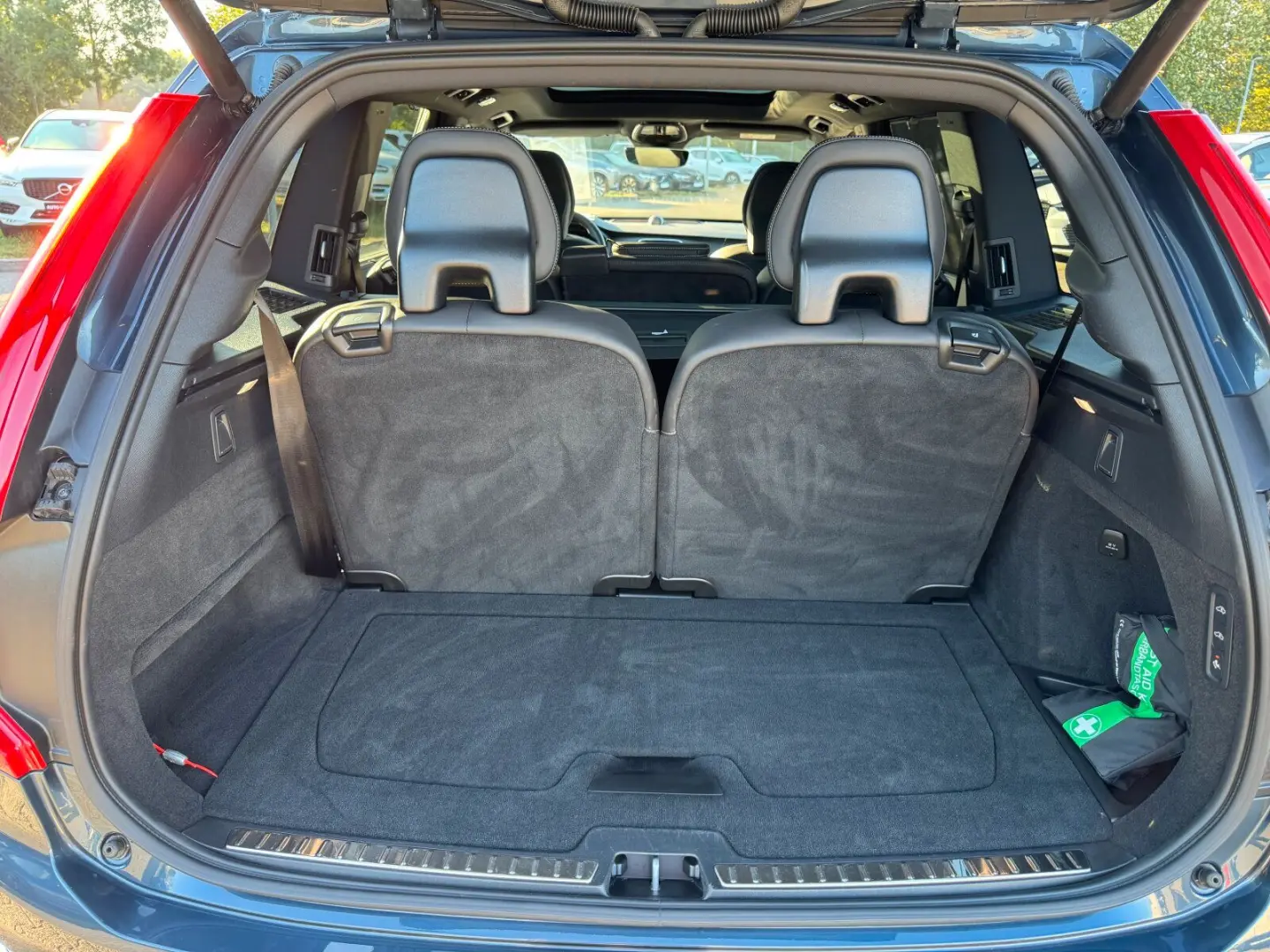 XC90 T8 Plus Bright LUFT|AHK|B&W|PANO|HAED UP|