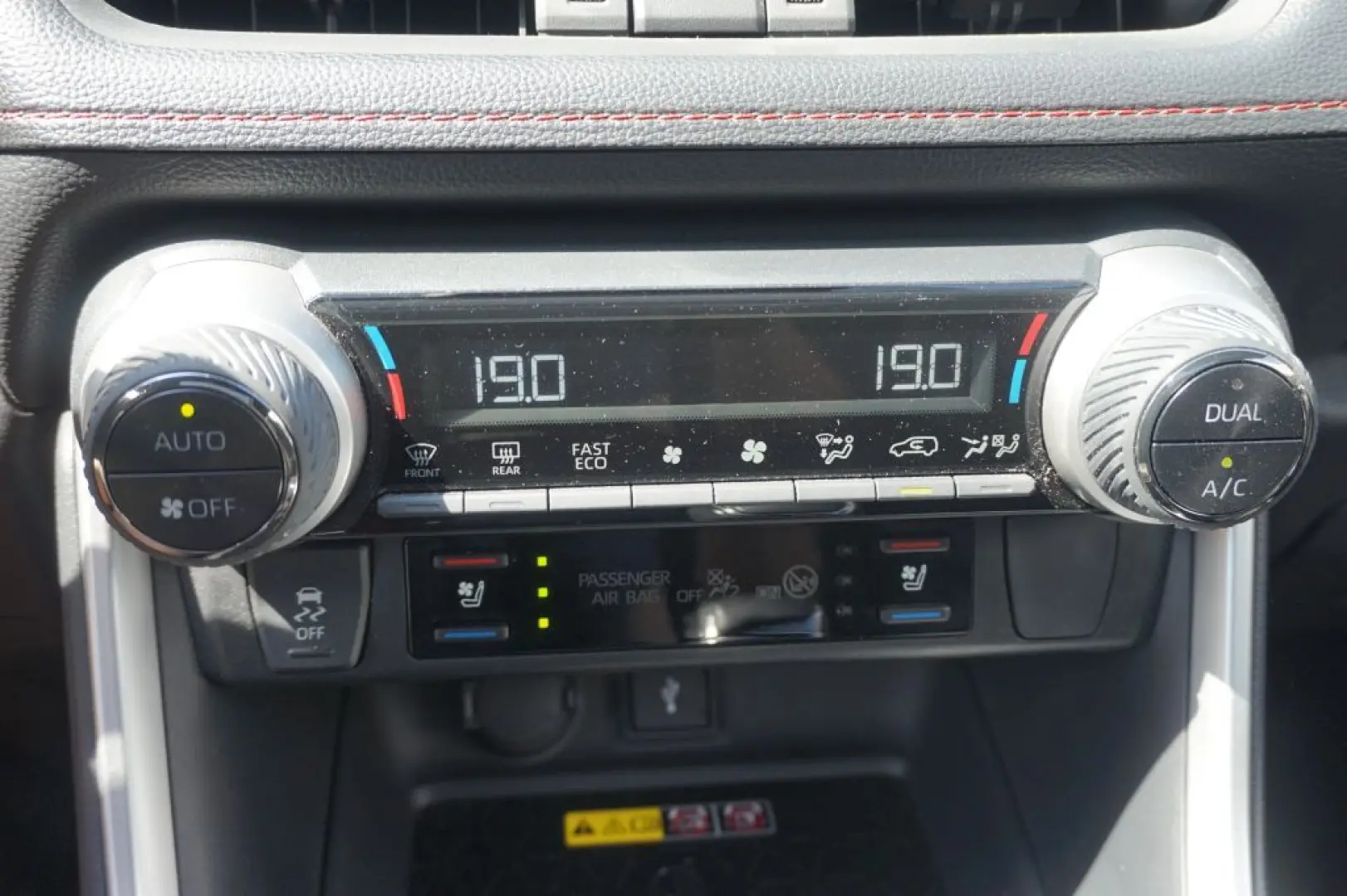 RAV 4 Plug-in-Hybrid Technik- und Style Paket