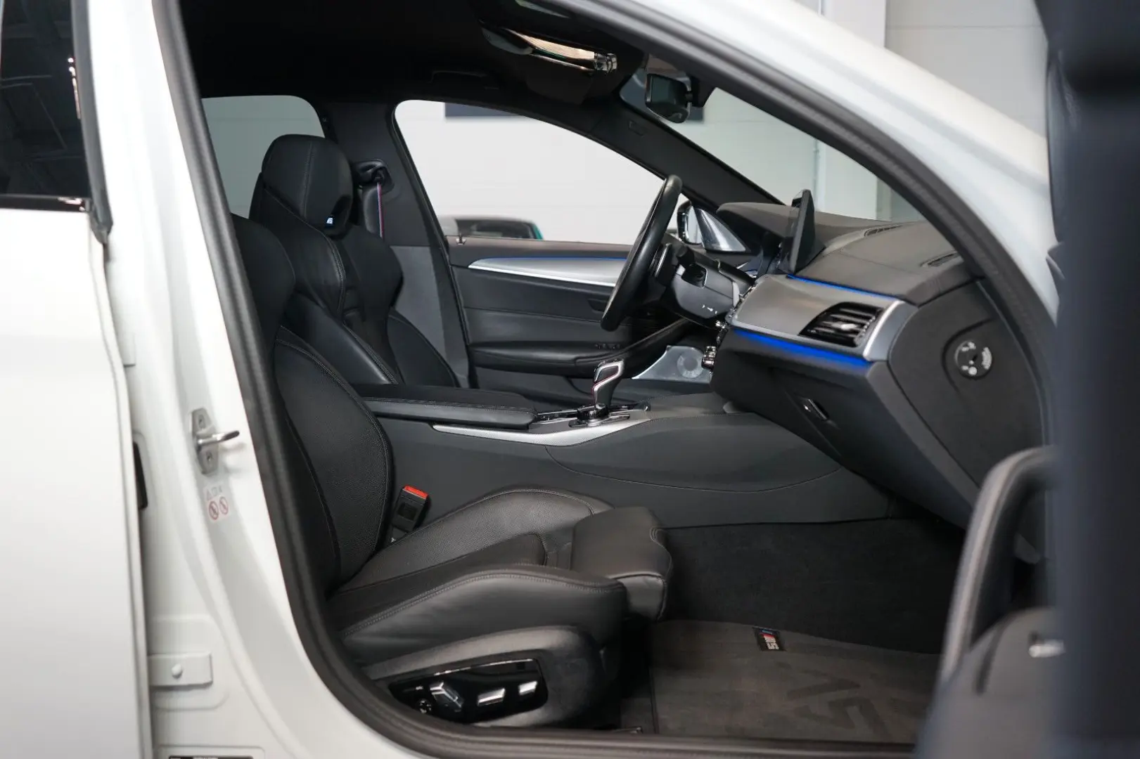 M5 COMPETITION*xDRIVE*H/K*CARBON*77.355€ NETTO