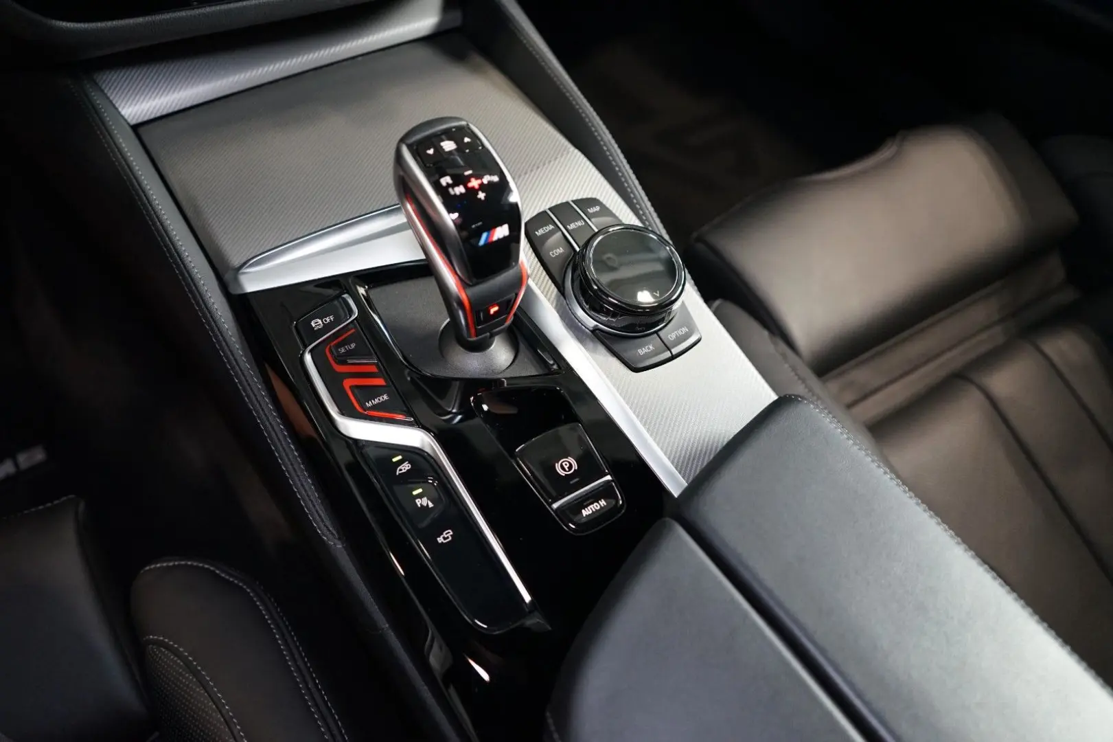 M5 COMPETITION*xDRIVE*H/K*CARBON*77.355€ NETTO