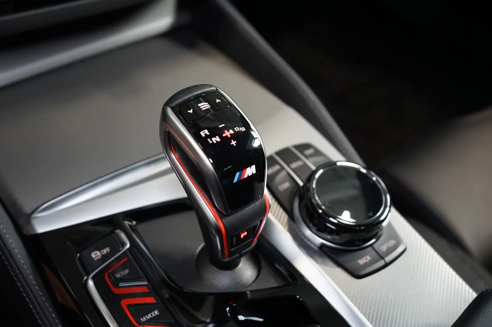 M5 COMPETITION*xDRIVE*H/K*CARBON*77.355€ NETTO