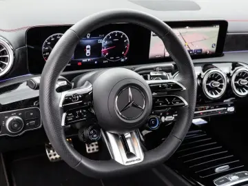CLA 35 AMG 4M Coupé Pano/Burm/Night/Totw/MBeam
