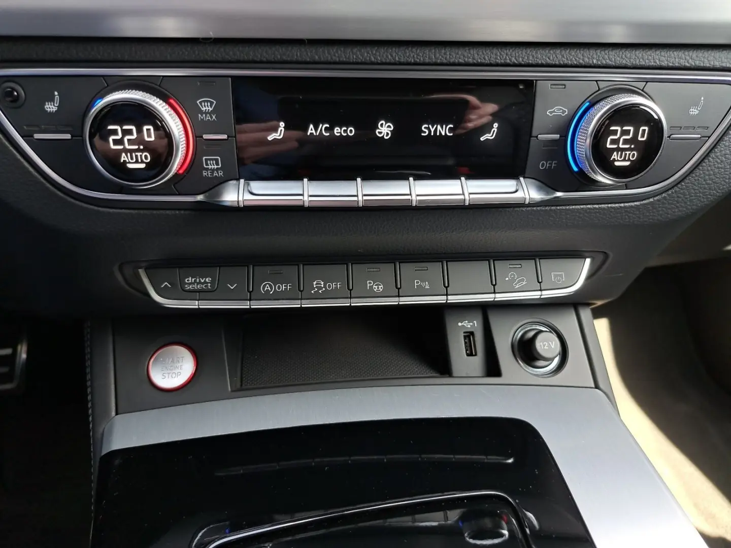 SQ5 TDI quattro tiptr. PANO AHK STNDHEIZ B&O 21