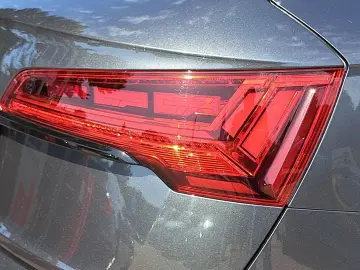 SQ5 TDI quattro tiptr. PANO AHK STNDHEIZ B&O 21