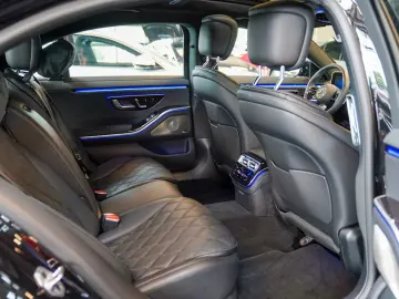 S 450 d 4M AMG Line lang Night Hinterachslenkung