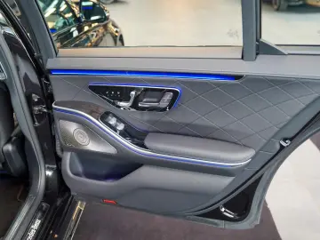S 450 d 4M AMG Line lang Night Hinterachslenkung