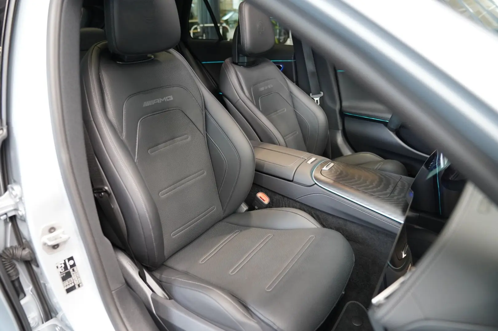 E 53 AMG T 4M+ Hybrid 0,5% Superscreen Sitzklima
